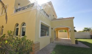 Vacant on Transfer 4 Bed Large Legacy Villa